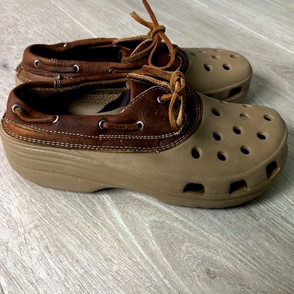 Crocs Islander Pit Crew Men’s 5/ Women’s 7 Lace -Up Brown Leather Boat Shoes - Picture 4 of 6